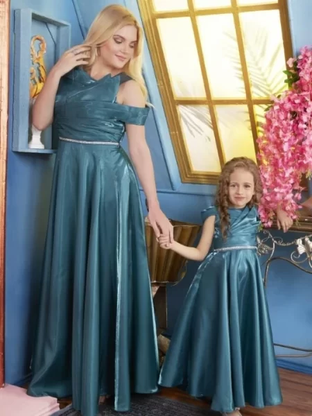 Stunning Evening Gown Set